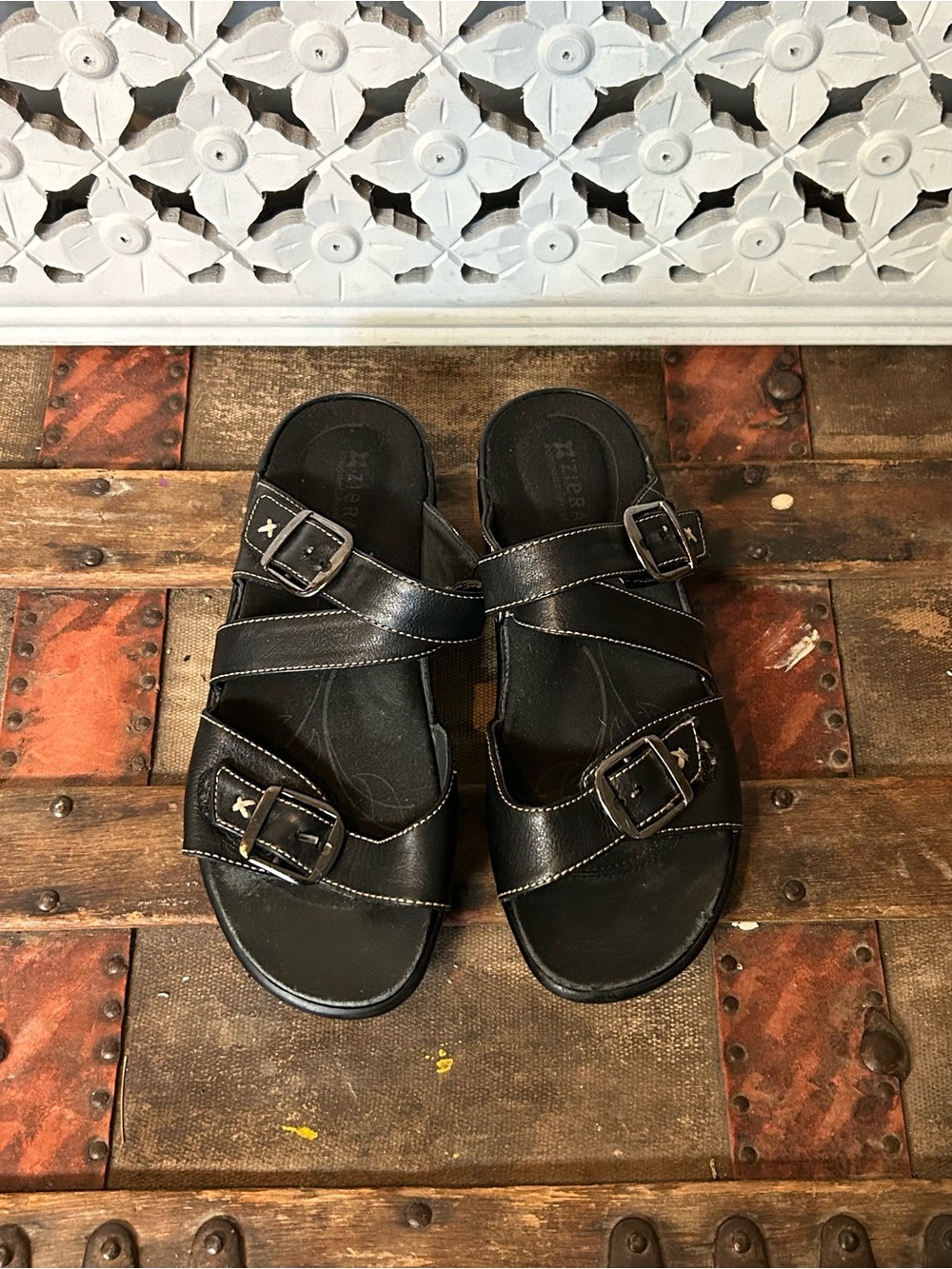 Ziera Black Leather Slide Sandals Adjustable Buckle Comfort Shoes Size 7.5/38